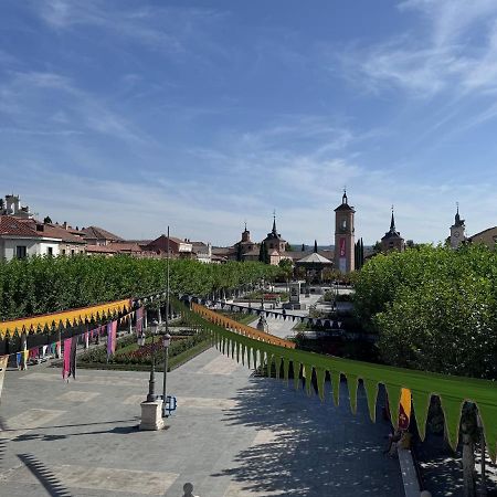 אלקאלה דה הנארס Sonar En La Plaza Cervantes 3 מראה חיצוני תמונה